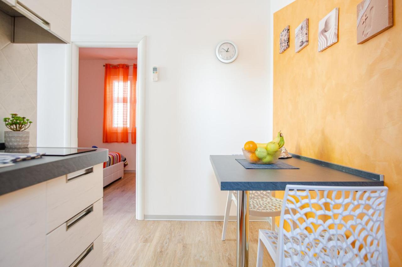 מורטר Exclusive Seaside Dream Apartments מראה חיצוני תמונה