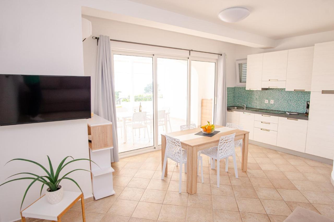 מורטר Exclusive Seaside Dream Apartments מראה חיצוני תמונה